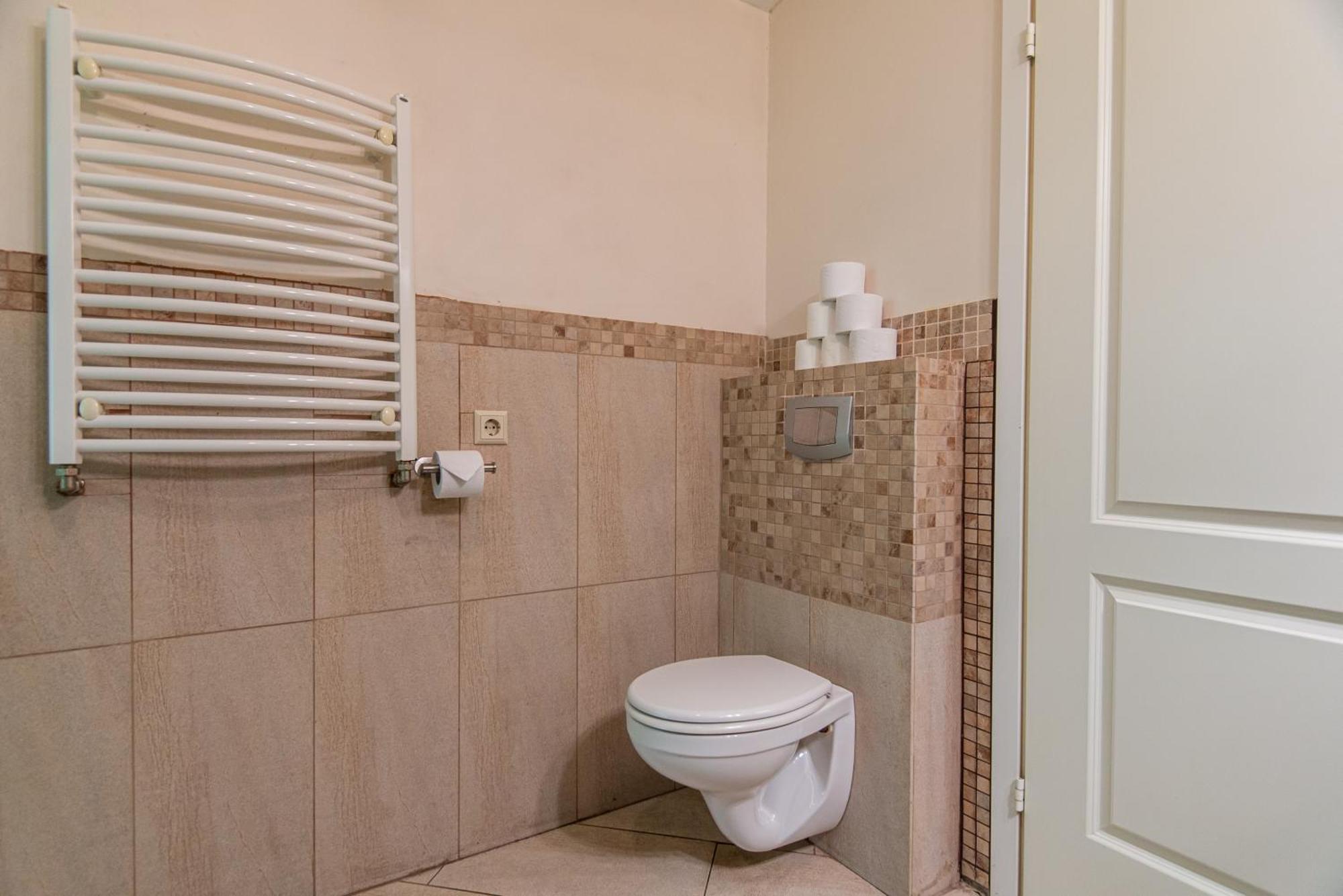 Pas Jolanta Apartment พาลังกา ภายนอก รูปภาพ
